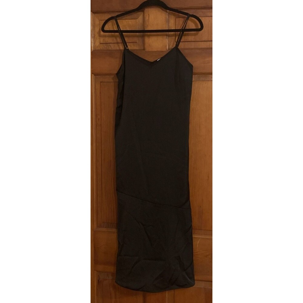 Crown & Ivy Womens S Black Satin V-Neck Adjustable Strap Slip Midi Dress Sleek
